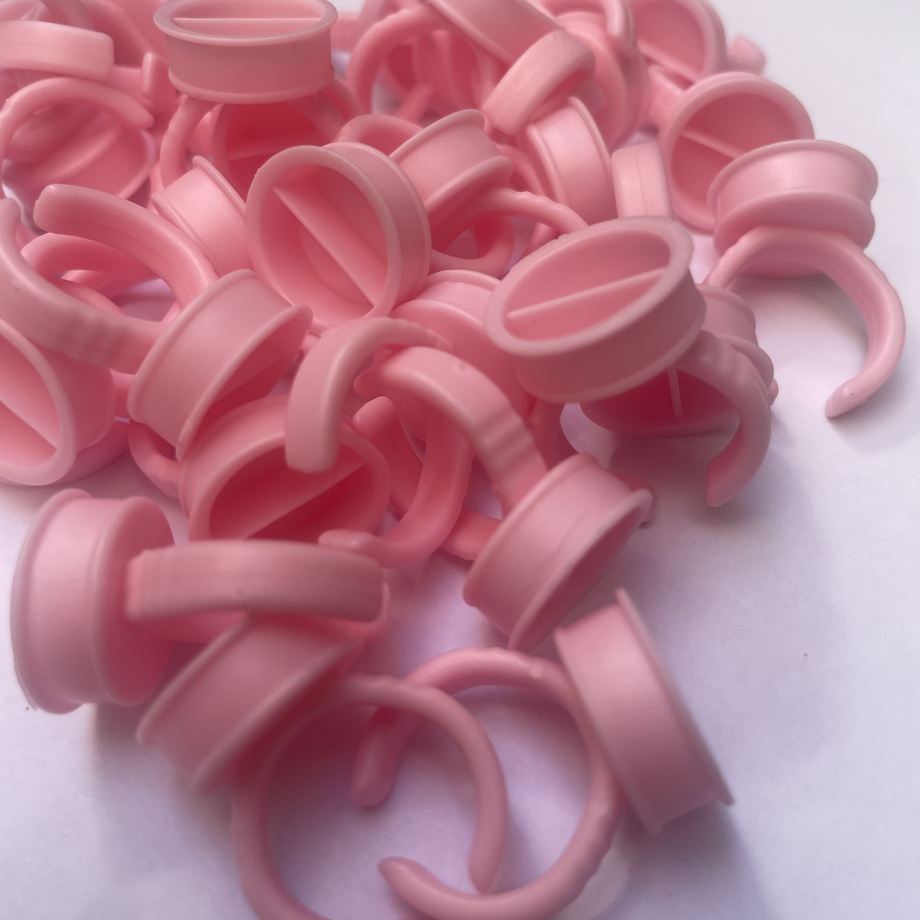 ANILLOS COPA 13MM PARA PIGMENTO DE MICROBLADING CON DIVISION